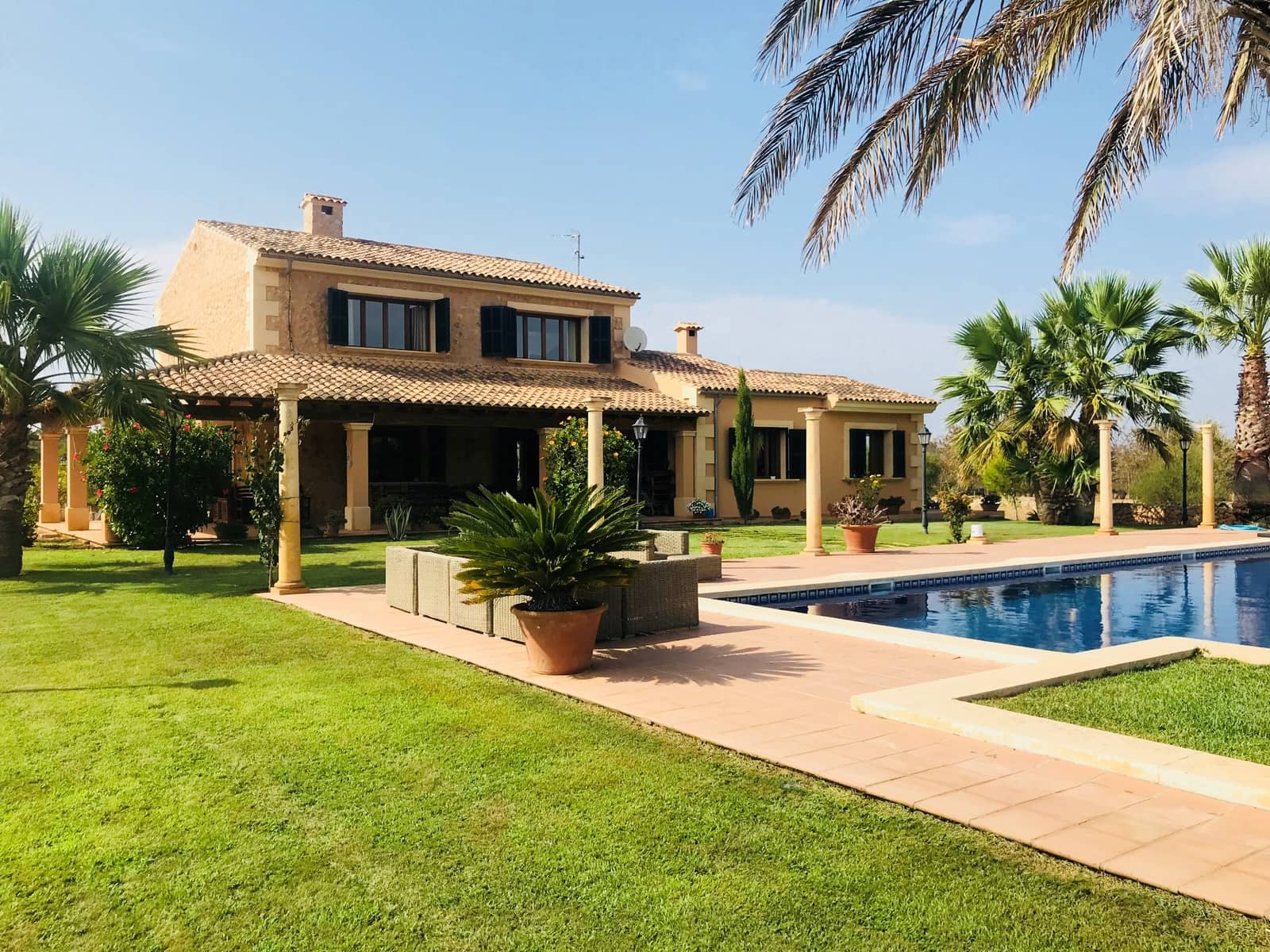 4 bedroom Villa for rent in Manacor with pool garage - € 5,000 (Ref: 9288362)
