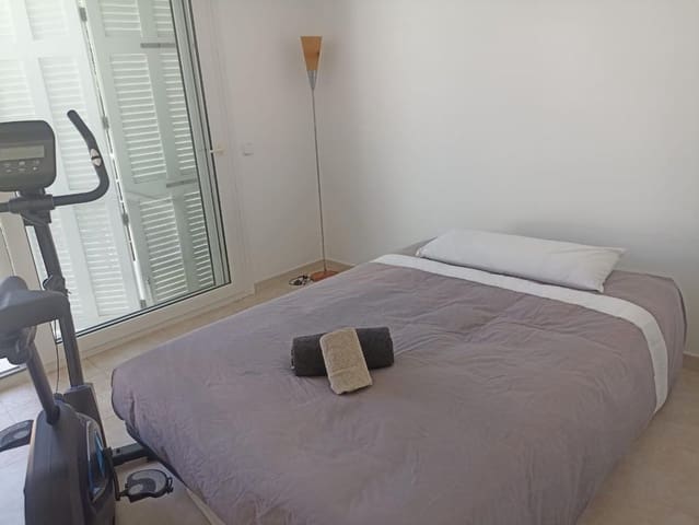 3 bedroom Beach Apartment for rent in Portocolom, Felanitx with garage - € 2,000 (Ref: 9311644)