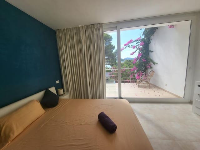 3 bedroom Beach Apartment for rent in Portocolom, Felanitx with garage - € 2,000 (Ref: 9311644)