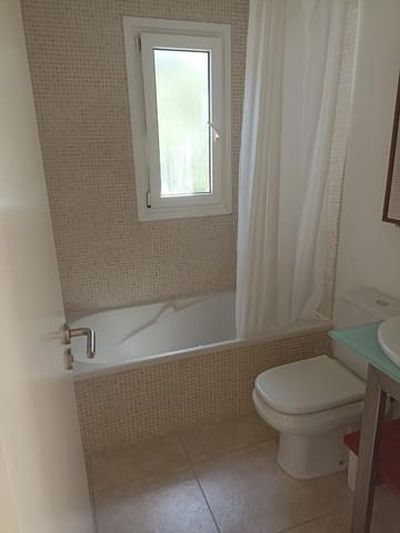 3 bedroom Beach Apartment for rent in Portocolom, Felanitx with garage - € 2,000 (Ref: 9311644)