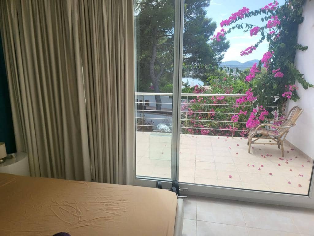 3 makuuhuone Ranta-asunto vuokrattavana paikassa Portocolom mukana 
autotalli - 2 000 € (Ref: 9311644)