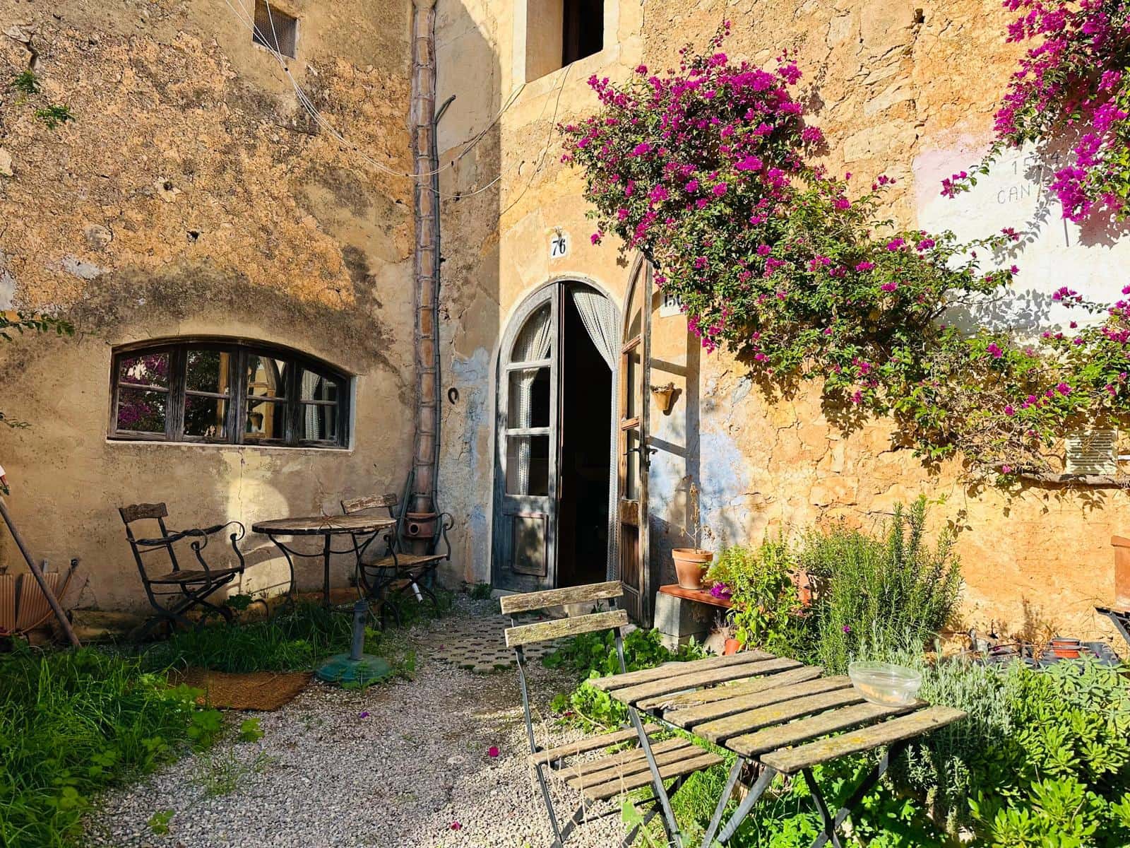 2 bedroom Finca/Country House for sale in Son Negre - € 409,000 (Ref: 9437629)