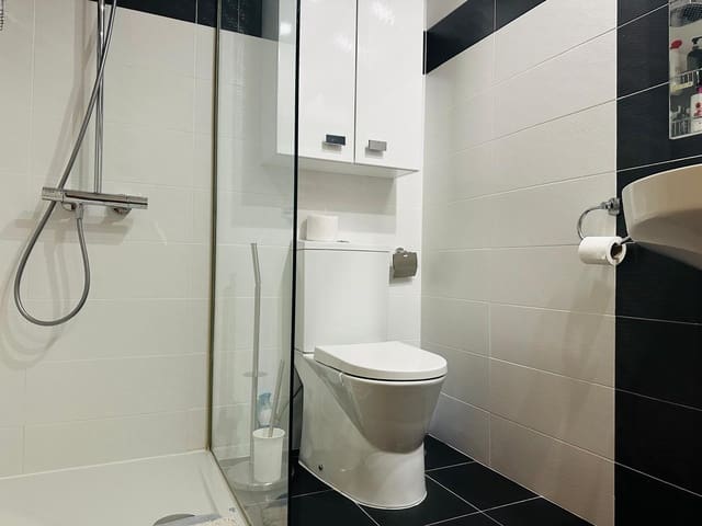 2 sovrum Strandlägenhet till salu i Cala Antena, Manacor med pool garage - 395 000 € (Ref: 9495489)