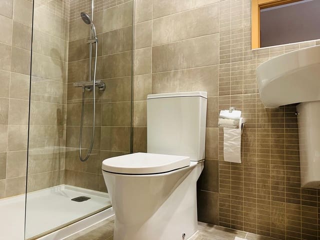 2 sovrum Strandlägenhet till salu i Cala Antena, Manacor med pool garage - 395 000 € (Ref: 9495489)