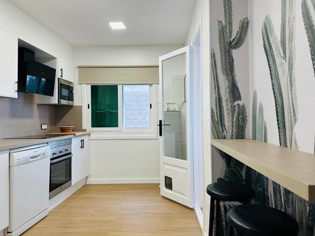 3 quarto Apartamento de Praia para arrendar em Portocolom, Felanitx - 1 400 € (Ref: 9579986)