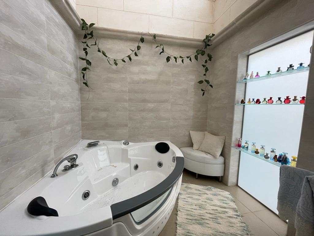 5 Zimmer Haus zu vermieten in Felanitx mit Garage - 2.000 € (Ref: 9579994)