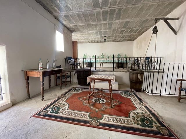 5 bedroom Townhouse for rent in Felanitx with garage - € 2,000 (Ref: 9579994)