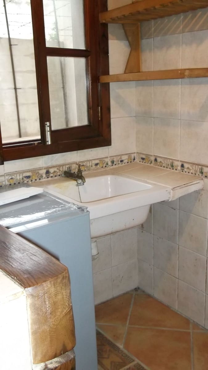 Garage for rent in Felanitx - € 450 (Ref: 9687592)