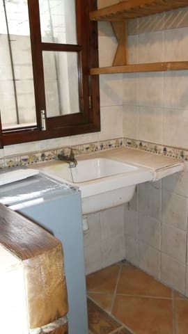 Garage for rent in Felanitx - € 450 (Ref: 9687592)