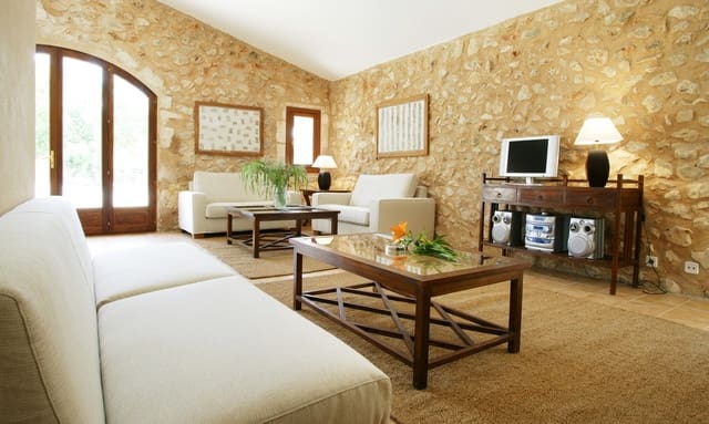 2 bedroom Apartment for rent in Porto Cristo Novo, Manacor with pool garage - € 1,800 (Ref: 9699318)