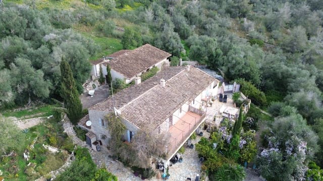 14 bedroom Finca/Country House for sale in Petra with pool garage - € 6,600,000 (Ref: 9713389)