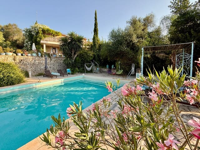 14 bedroom Finca/Country House for sale in Petra with pool garage - € 6,600,000 (Ref: 9713389)