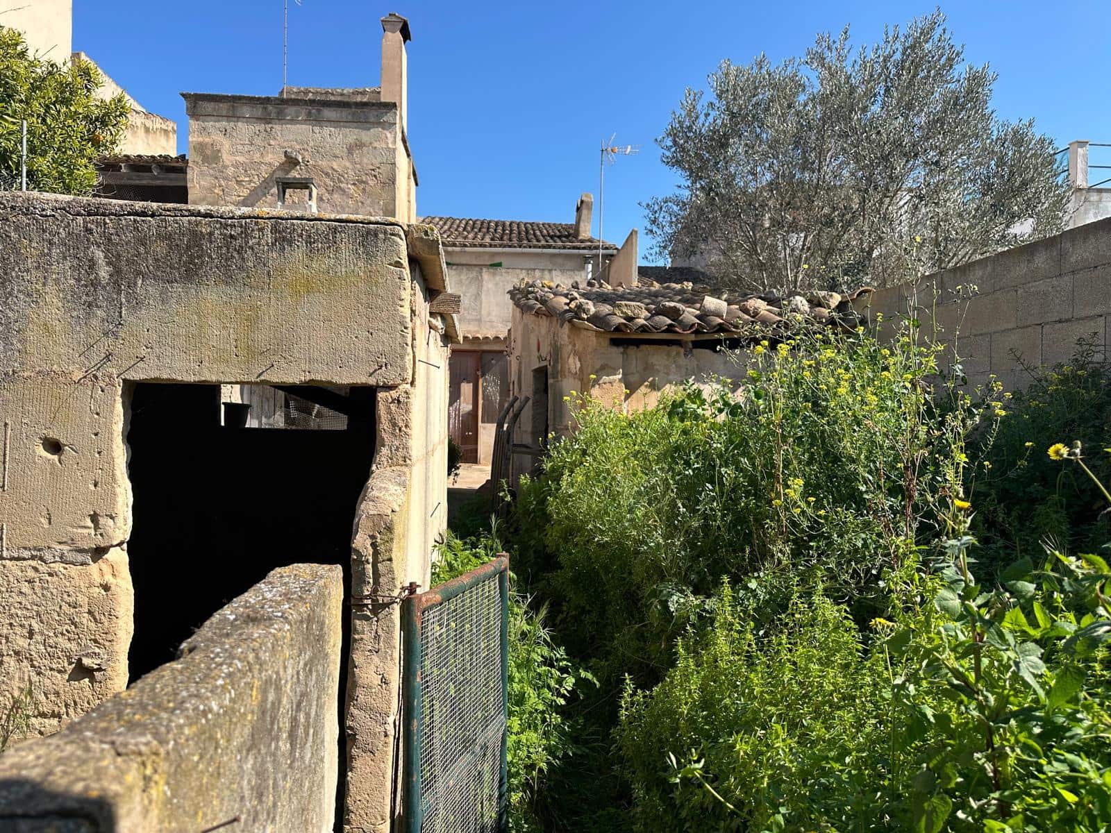 4 bedroom Townhouse for sale in Porreres with pool - € 398,000 (Ref: 9723619)