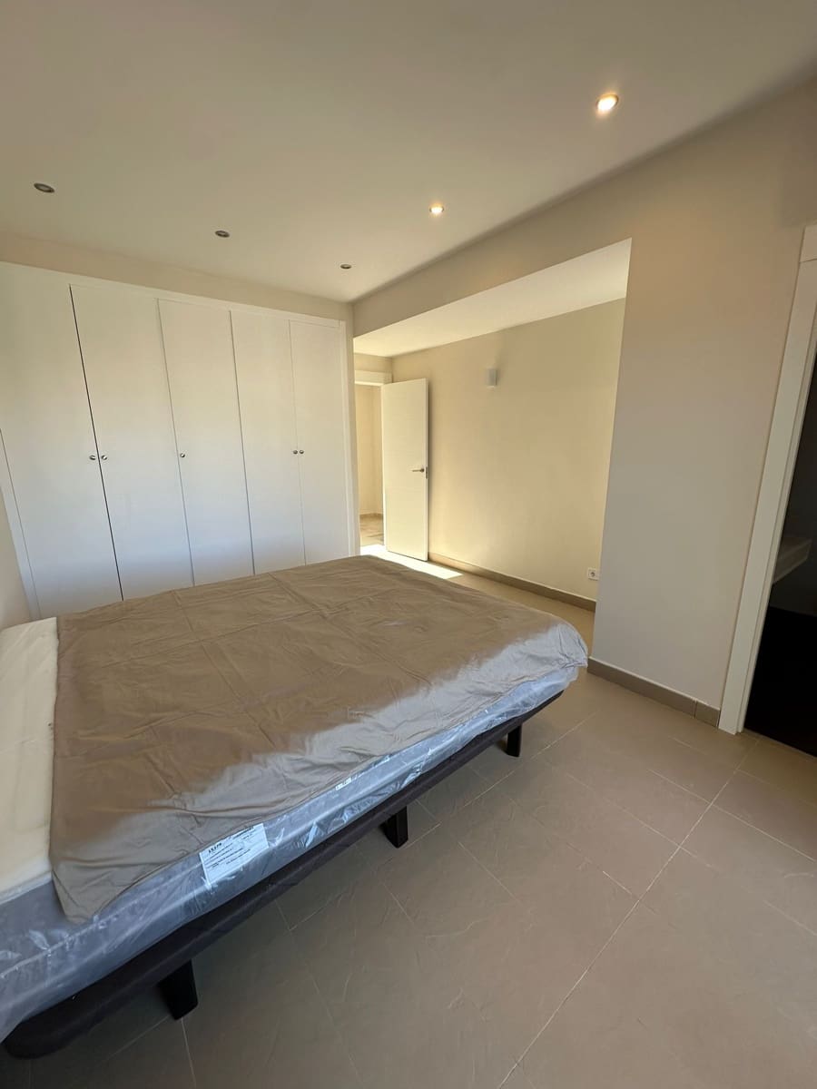 4 bedroom Townhouse for rent in Portocolom with pool garage - € 2,500 (Ref: 9759378)