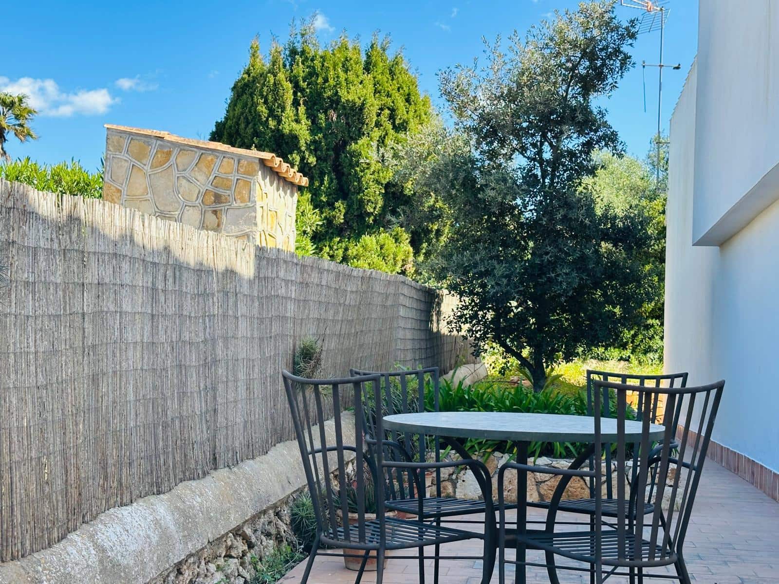 2 bedroom Villa for rent in Cala Murada with pool - € 2,400 (Ref: 9759505)