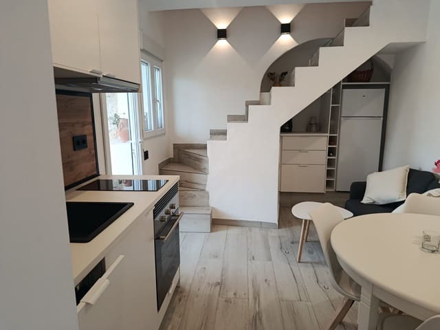 1 slaapkamer Appartement te huur in Felanitx met garage - € 800 (Ref: 9799962)