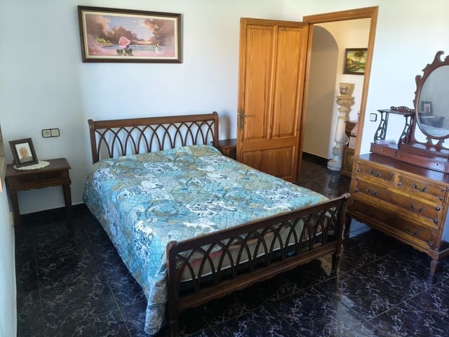 3 sovrum Finca/Hus på landet till salu i Portocristo / Port de Manacor, Manacor med garage - 660 000 € (Ref: 9908917)