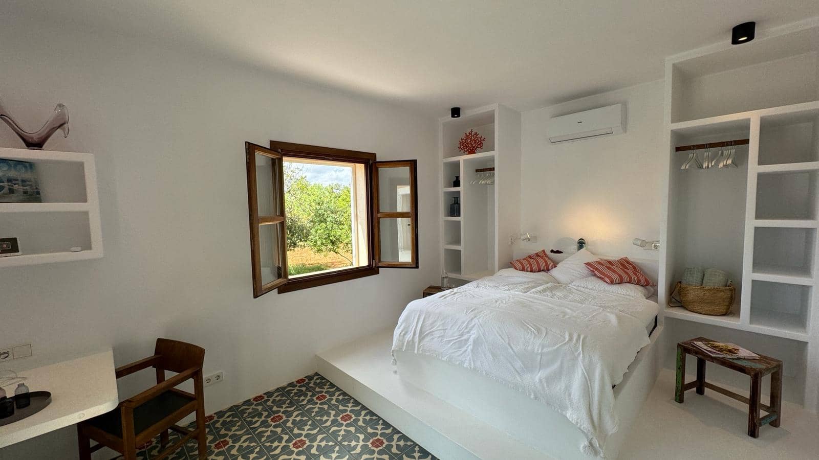 5 soverom Finca/Herregård til salgs i Portocolom med svømmebasseng garasje - € 3 800 000 (Ref: 9934901)