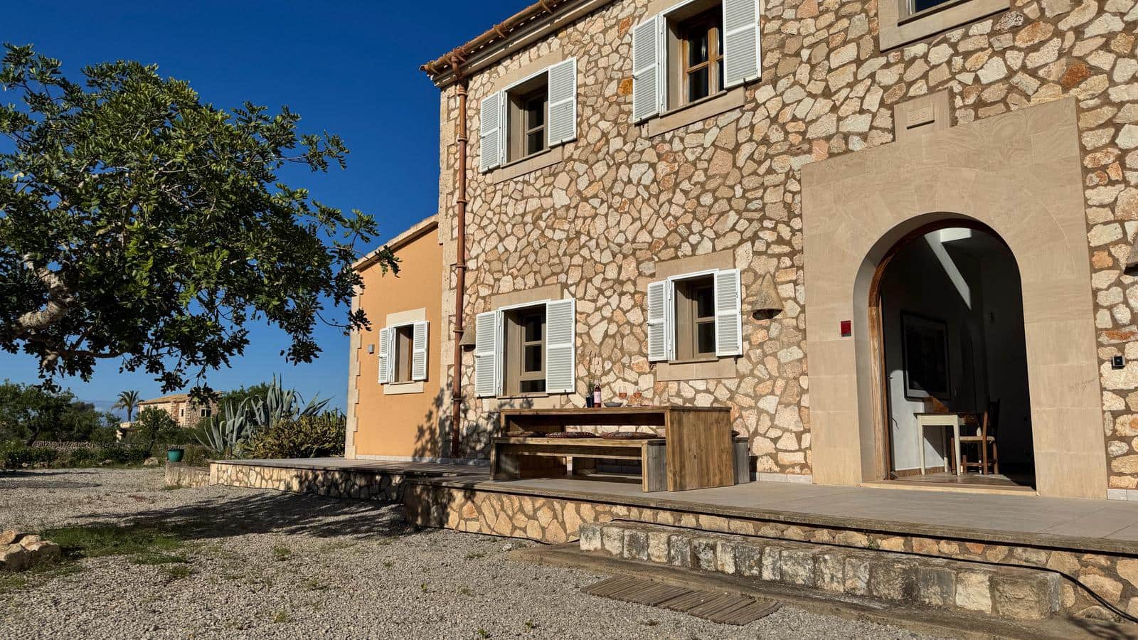 5 soverom Finca/Herregård til salgs i Portocolom med svømmebasseng garasje - € 3 800 000 (Ref: 9934901)