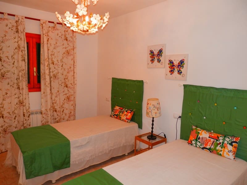 3 quarto Apartamento de Praia para arrendar em Portocolom com piscina garagem - 1 500 € (Ref: 9977535)