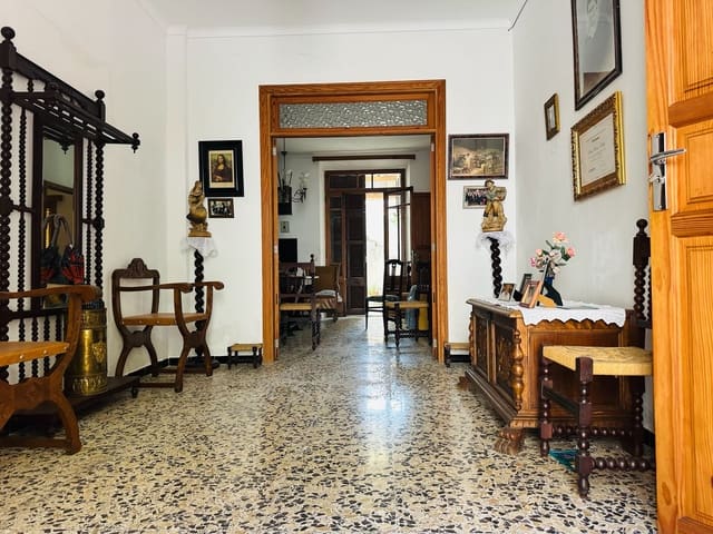 7 soveværelse Byhus til salg i Sant Llorenç des Cardassar - € 710.000 (Ref: 9981358)