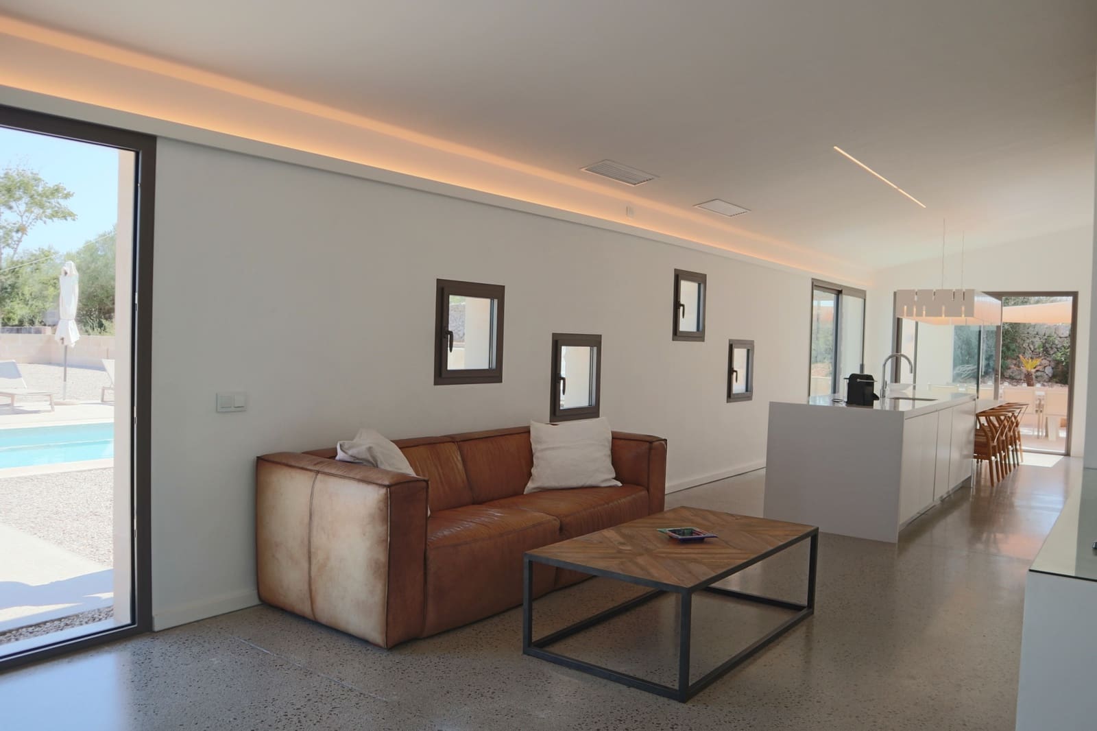 4 soverom Finca/Herregård til leie i Petra med svømmebasseng garasje - € 3 000 (Ref: 9994481)