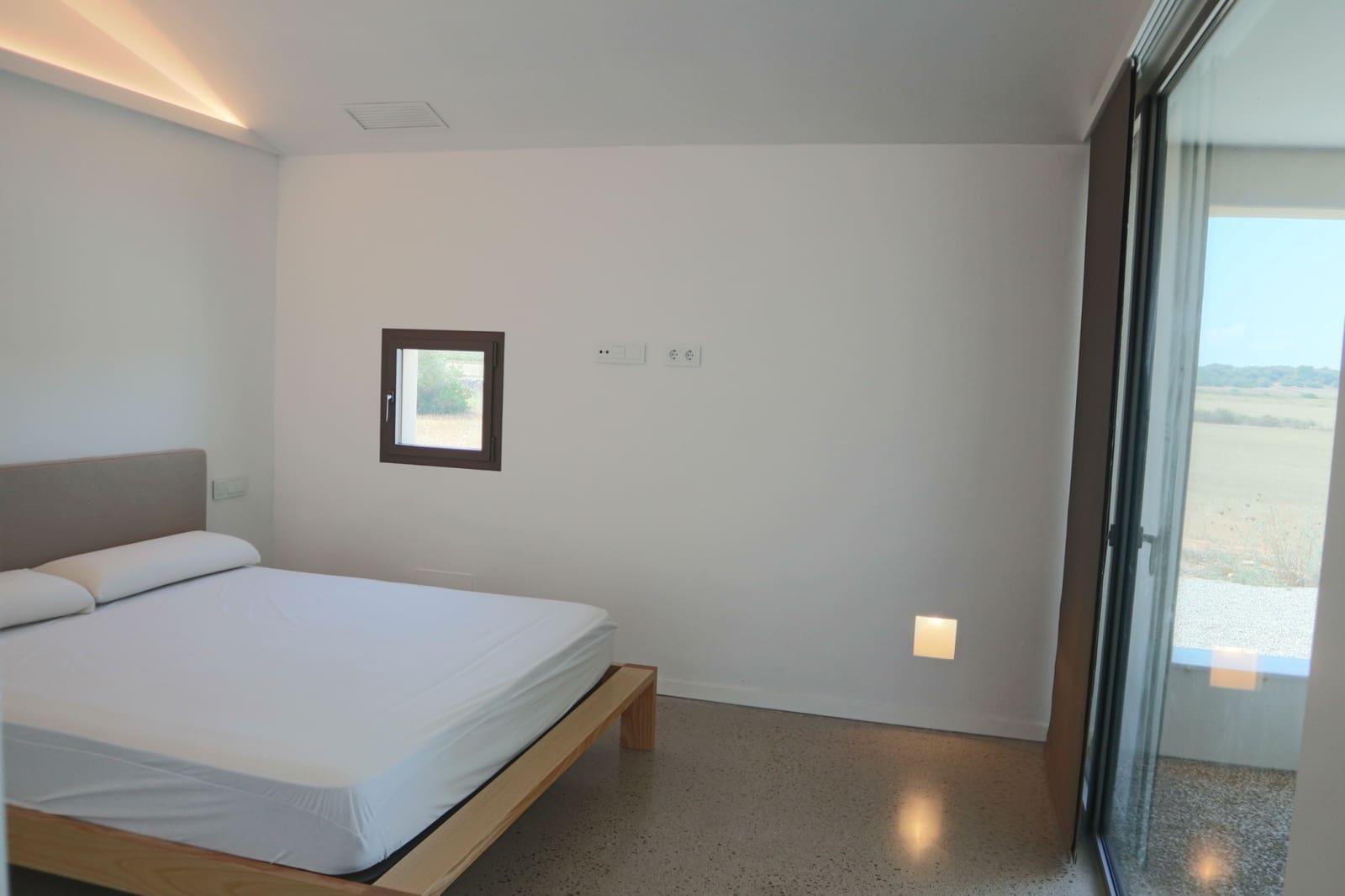 4 soverom Finca/Herregård til leie i Petra med svømmebasseng garasje - € 3 000 (Ref: 9994481)