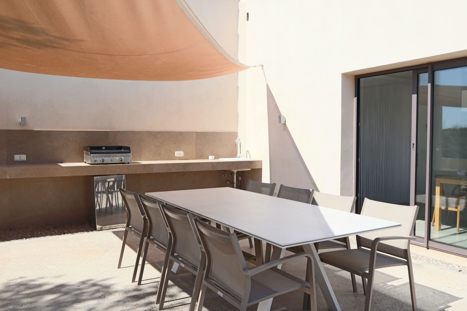 4 soverom Finca/Herregård til leie i Petra med svømmebasseng garasje - € 3 000 (Ref: 9994481)