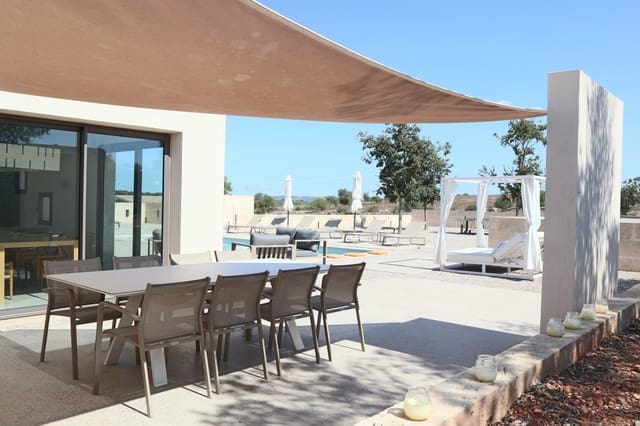4 soverom Finca/Herregård til leie i Petra med svømmebasseng garasje - € 3 000 (Ref: 9994481)