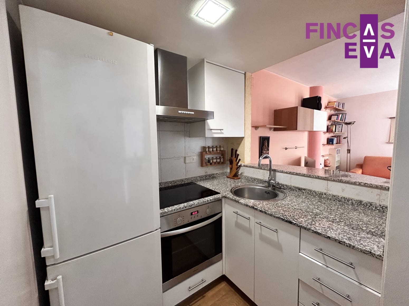 1 slaapkamer Flat te koop in Barcelona stad - € 309.000 (Ref: 10026016)