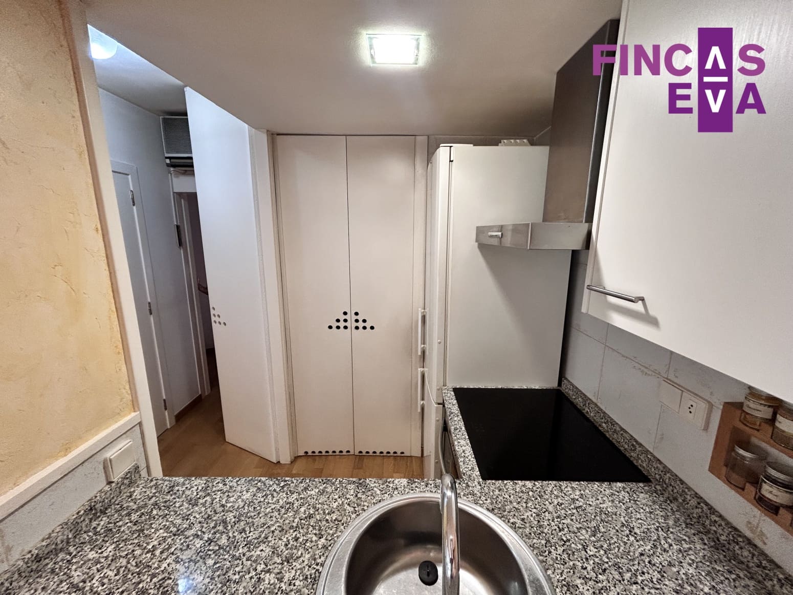 1 slaapkamer Flat te koop in Barcelona stad - € 309.000 (Ref: 10026016)