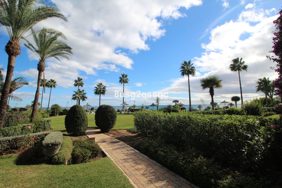 3 bedroom Flat for sale in Costalita - € 2,799,999 (Ref: 10043434)