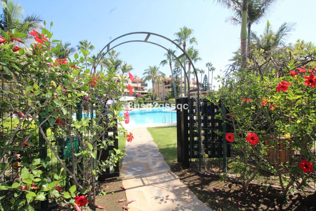 3 bedroom Flat for sale in Costalita - € 2,799,999 (Ref: 10043434)