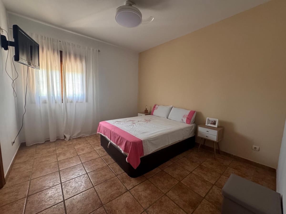 5 Zimmer Villa zu verkaufen in Manilva mit Garage - 895.000 € (Ref: 10043435)