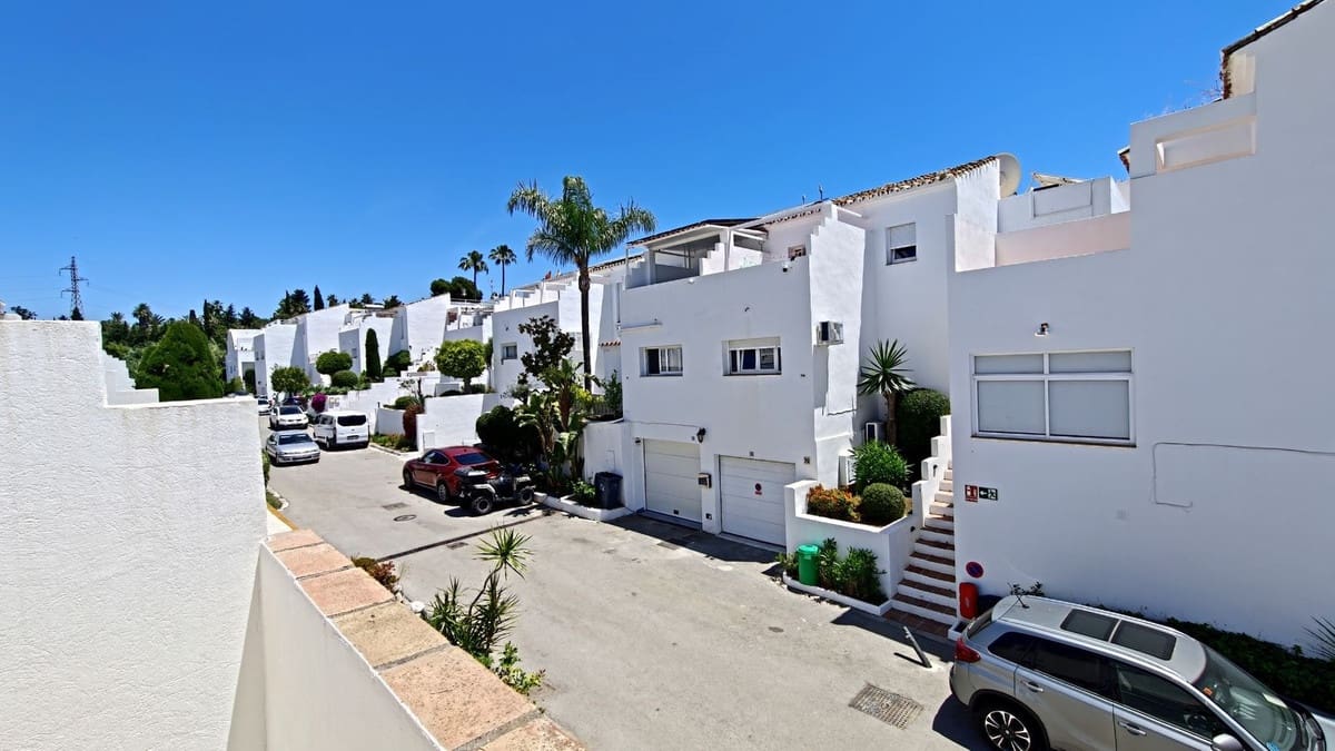 4 chambre Villa/Maison à vendre à Atalaya-Isdabe avec piscine garage - 749 000 € (Ref: 10043439)