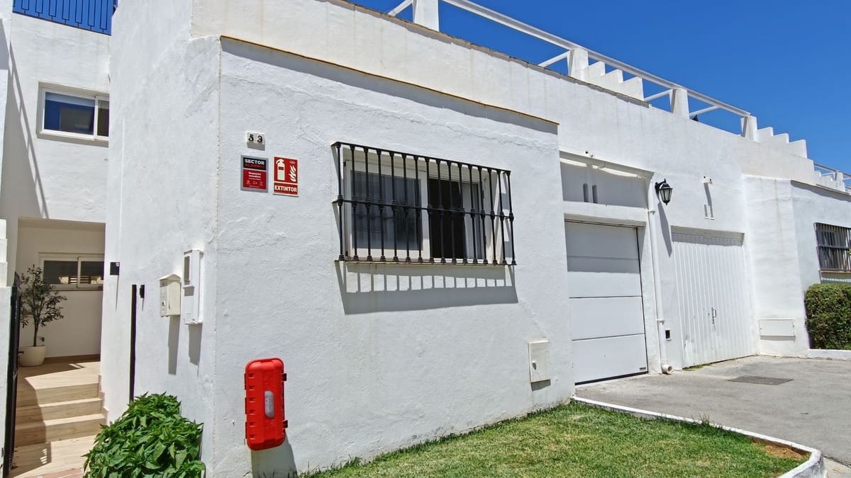 4 chambre Villa/Maison à vendre à Atalaya-Isdabe avec piscine garage - 749 000 € (Ref: 10043439)