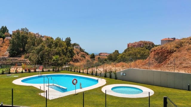 2 sovrum Lägenhet till salu i Torreblanca, Fuengirola med garage - 350 000 € (Ref: 10043442)