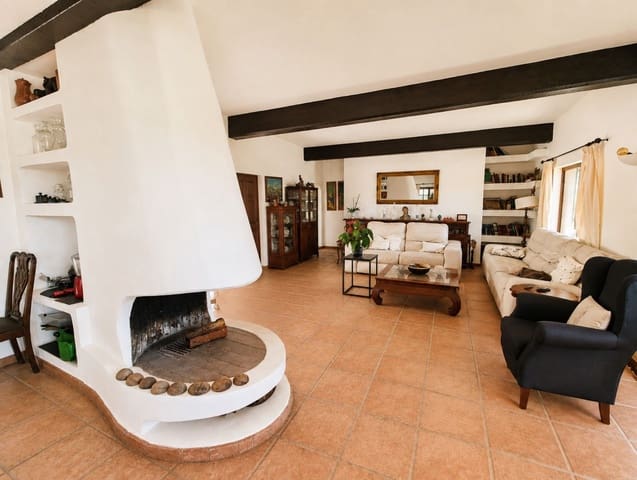 Willa na sprzedaż w Centro, Estepona - 1 740 000 € (Ref: 10043444)