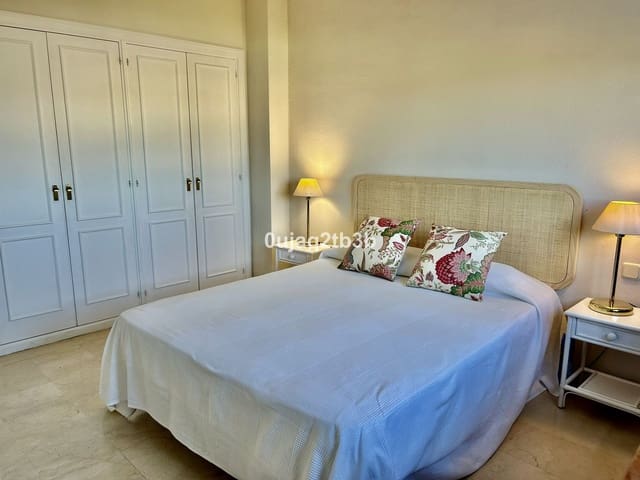 Piso de 1 habitación en La Concha - Resina Golf, Estepona en venta - 235.000 € (Ref: 10043445)