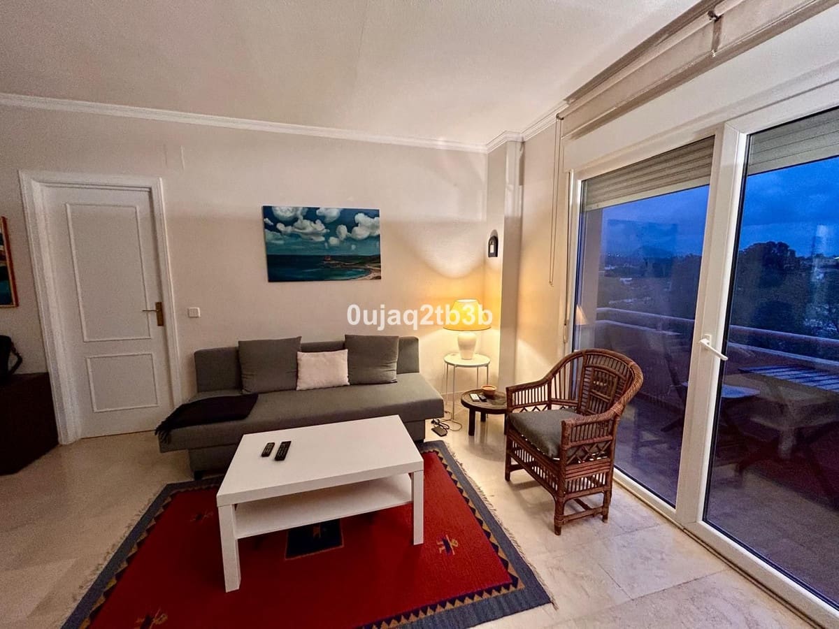 Piso de 1 habitación en New Golden Mile en venta - 235.000 € (Ref: 10043445)