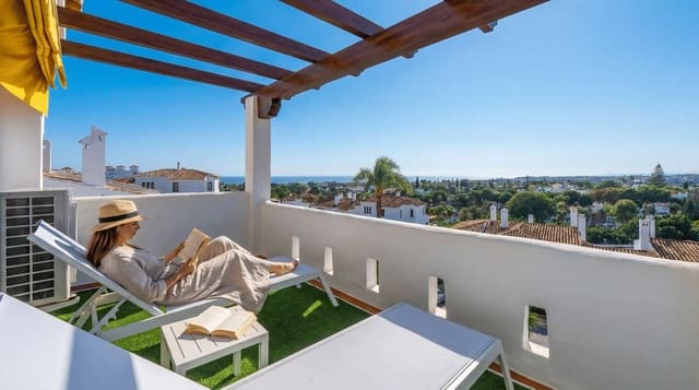 3 chambre Appartement à vendre à Las Brisas, Marbella - 1 495 000 € (Ref: 10043447)