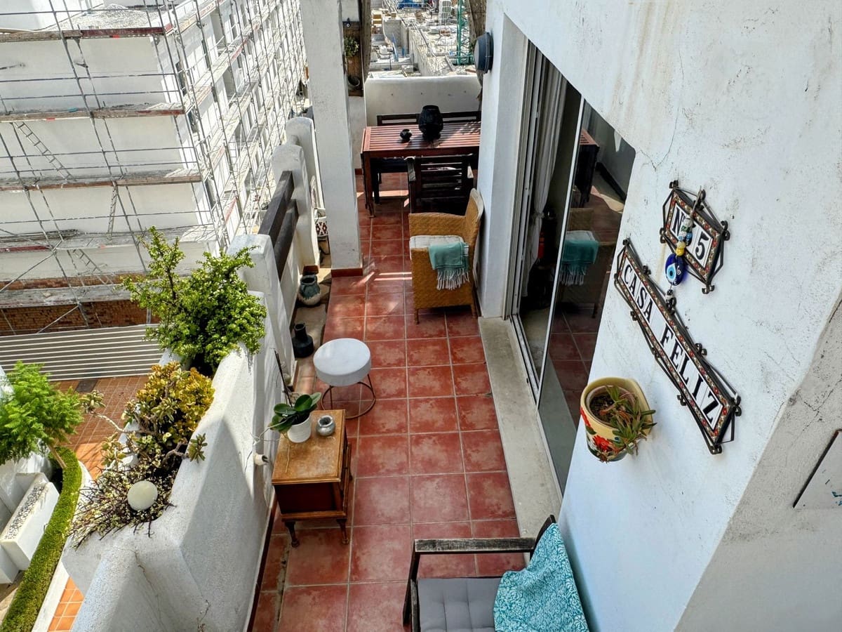 Piso de 2 habitaciones en Estepona en venta con garaje - 299.000 € (Ref: 10043551)