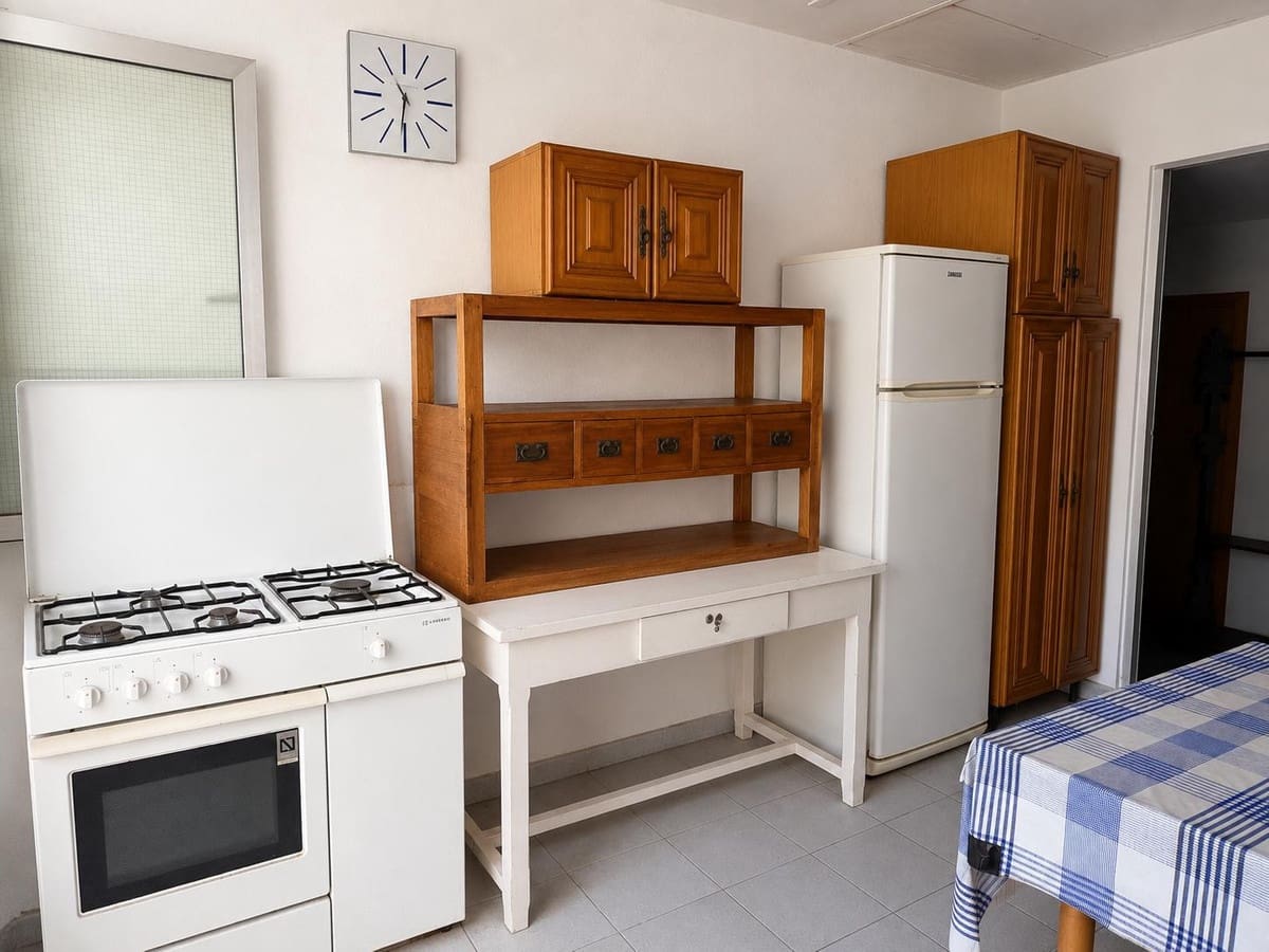 6 quarto Moradia para venda em Marbella com garagem - 550 000 € (Ref: 10043552)