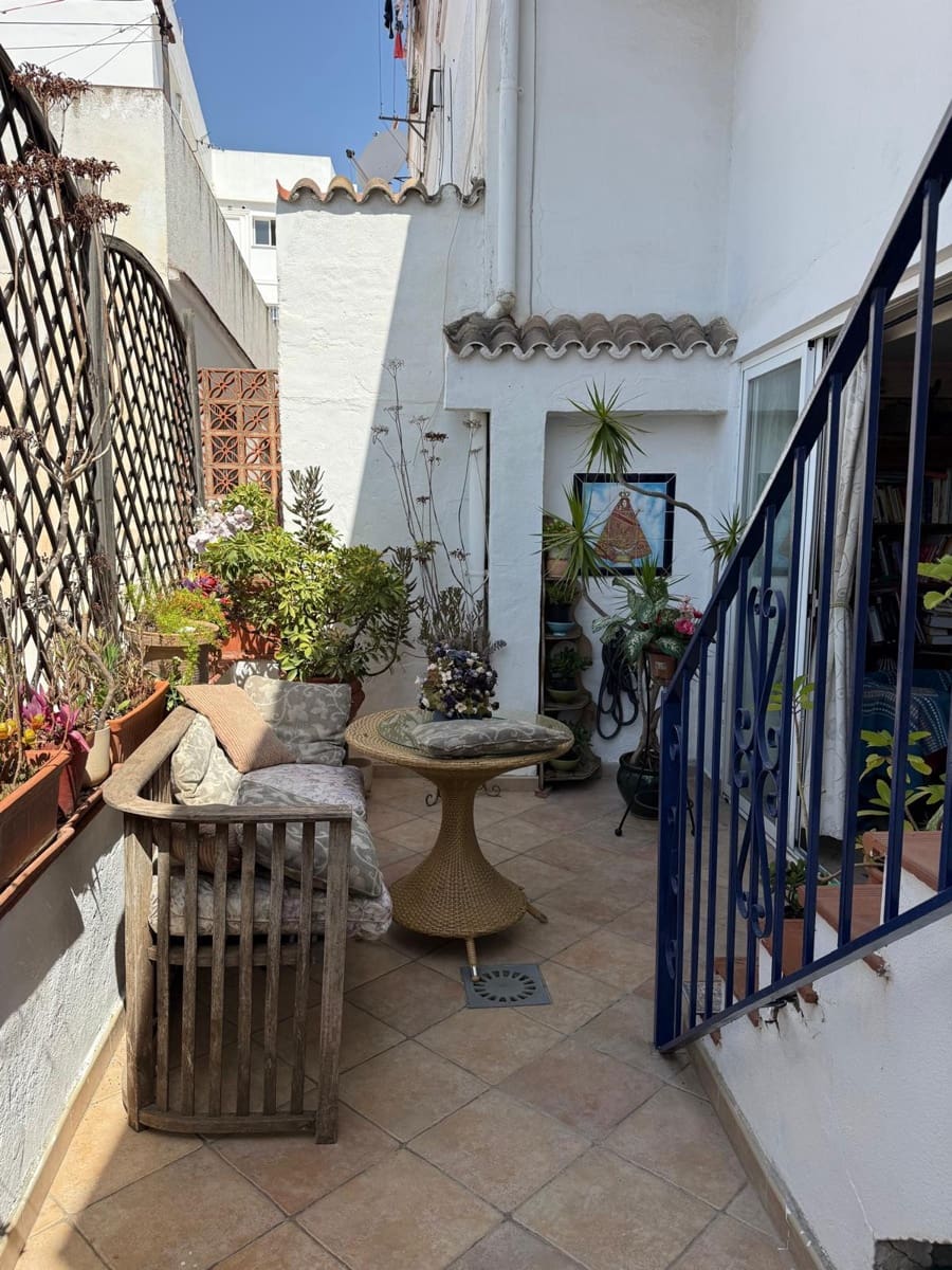6 quarto Moradia para venda em Marbella com garagem - 550 000 € (Ref: 10043552)