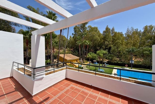 2 Zimmer Wohnung zu verkaufen in Las Brisas, Marbella mit Garage - 425.000 € (Ref: 10043553)