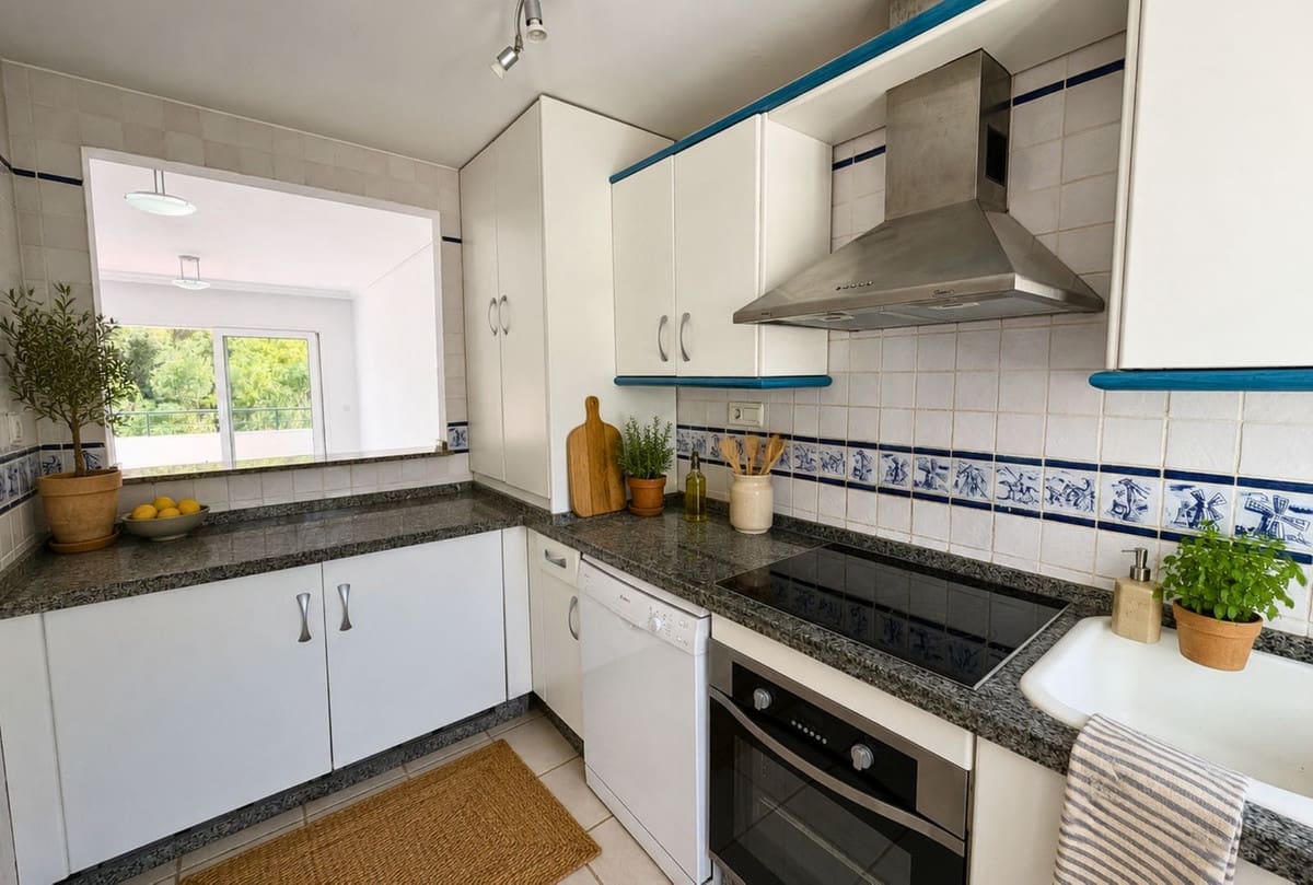 2 Zimmer Wohnung zu verkaufen in Marbella mit Garage - 425.000 € (Ref: 10043553)