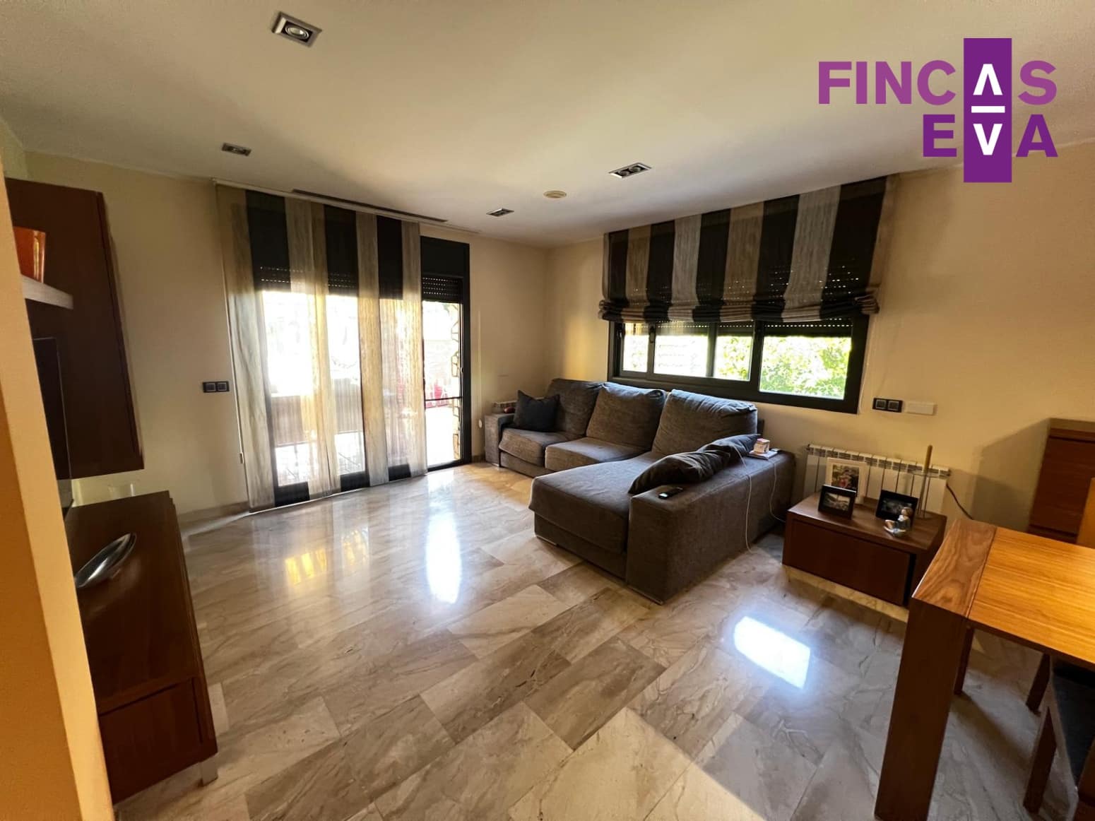 4 sypialnia Willa na sprzedaż w La Roca del Valles z garażem - 575 000 € (Ref: 10079104)