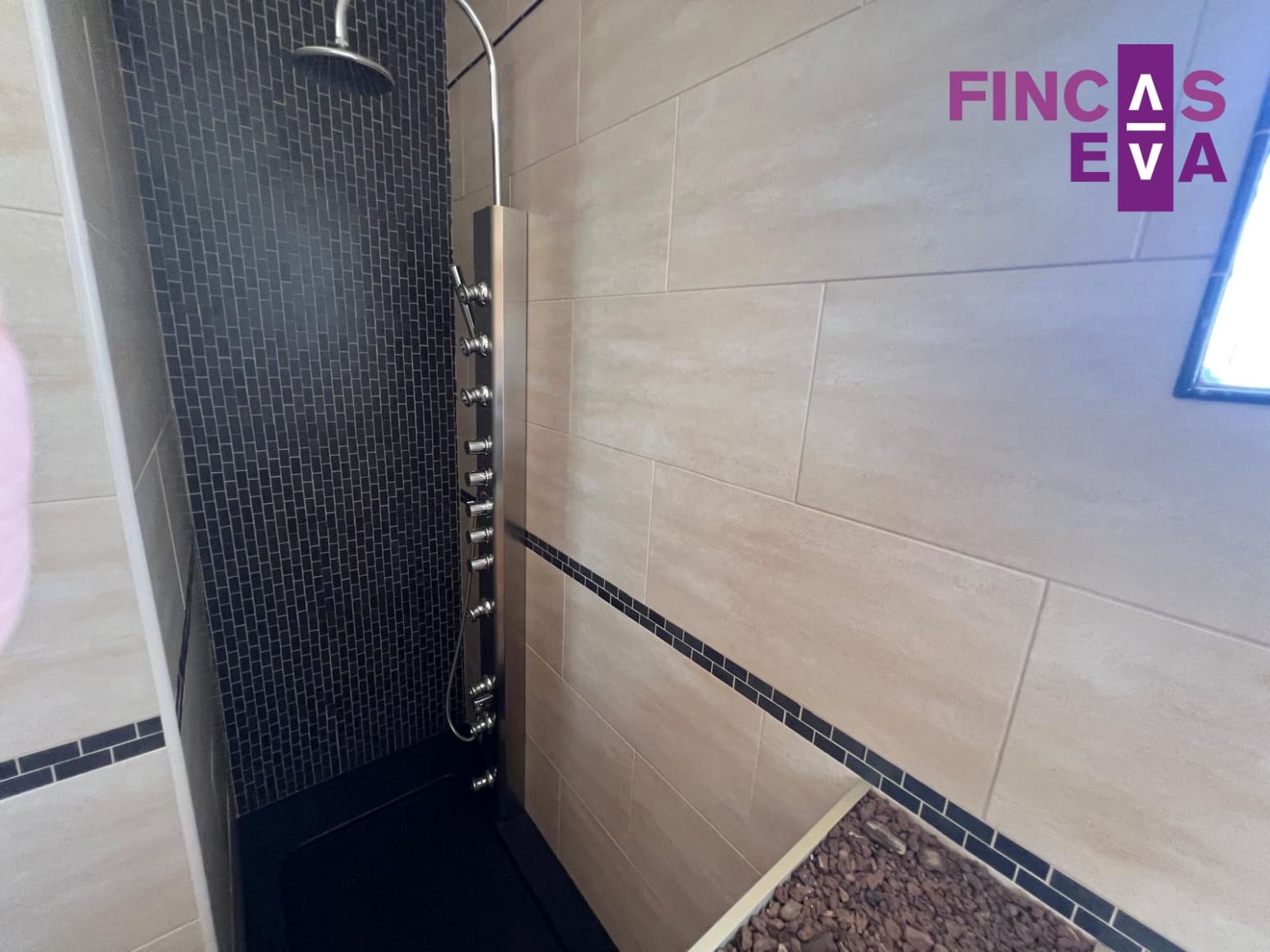 4 sypialnia Willa na sprzedaż w La Roca del Valles z garażem - 575 000 € (Ref: 10079104)