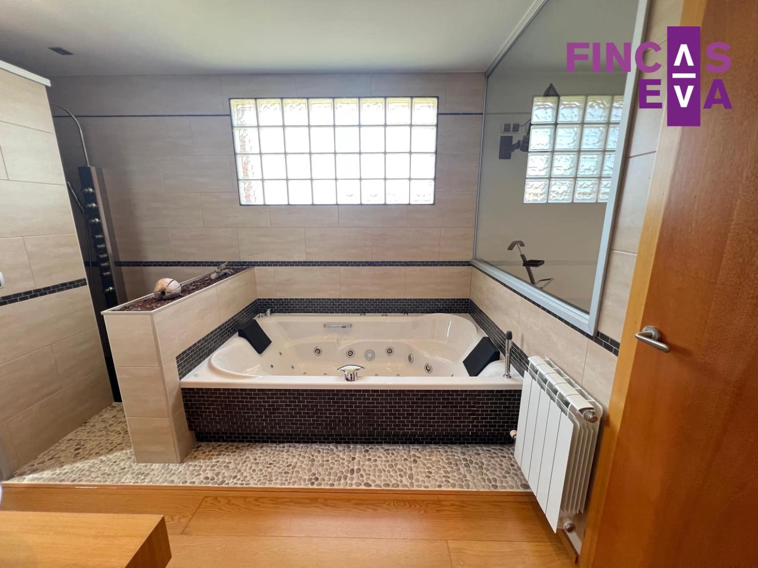 4 sypialnia Willa na sprzedaż w La Roca del Valles z garażem - 575 000 € (Ref: 10079104)