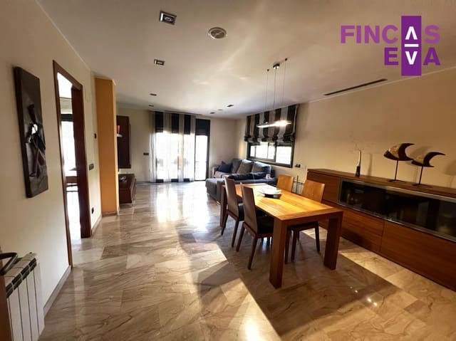 4 sypialnia Willa na sprzedaż w La Roca del Vallès z garażem - 575 000 € (Ref: 10079104)